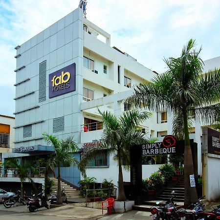Oyo 24197 Saptaruchi Hotel Pimpri-Chinchwad Buitenkant foto